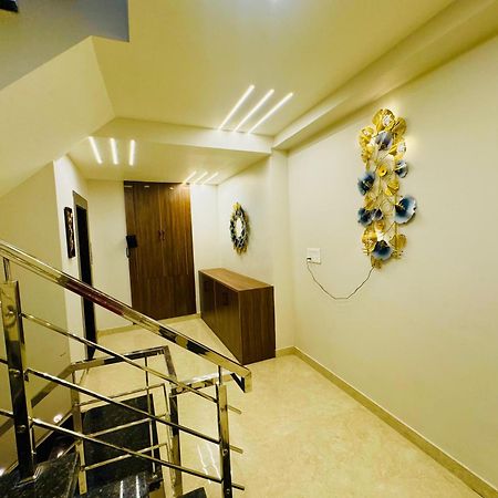 Hotel Najaf Palace Ádzsmir Kültér fotó