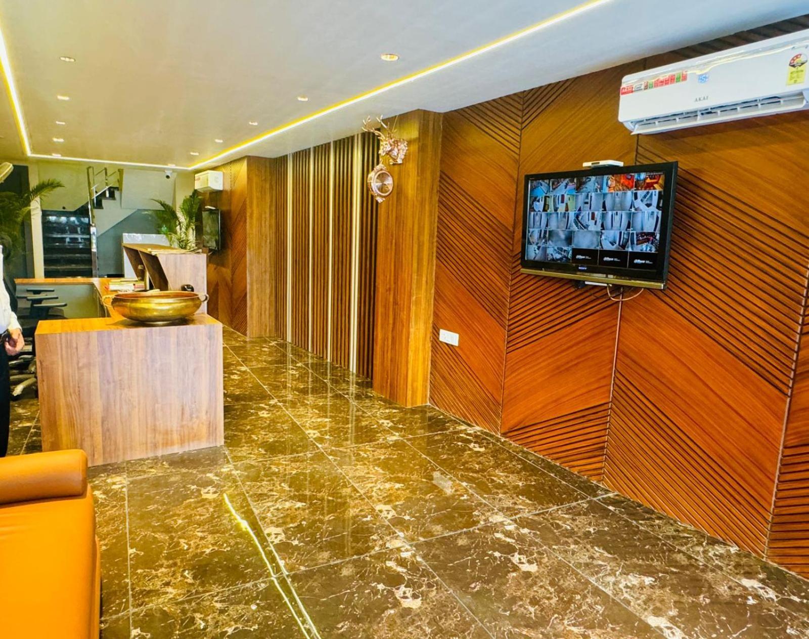 Hotel Najaf Palace Ádzsmir Kültér fotó