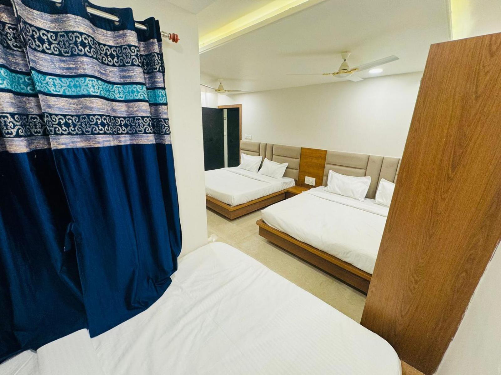 Hotel Najaf Palace Ádzsmir Kültér fotó