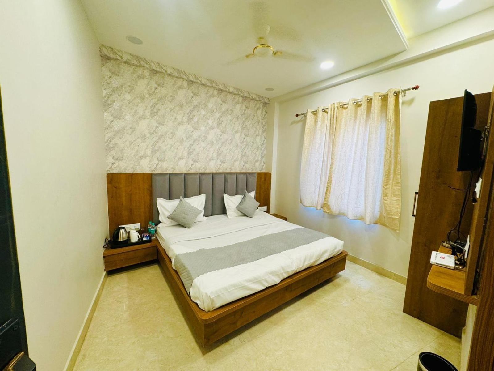 Hotel Najaf Palace Ádzsmir Kültér fotó