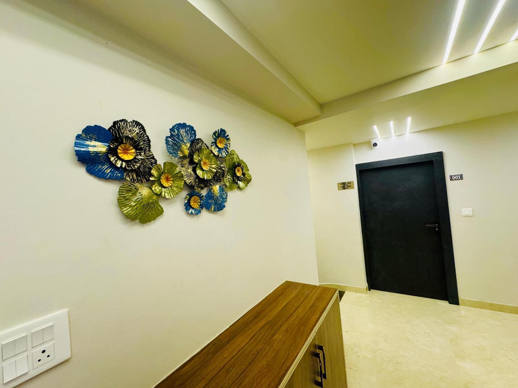 Hotel Najaf Palace Ádzsmir Kültér fotó